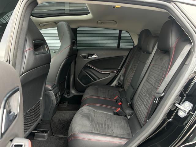 CLAクラス シューティングブレーク CLA180 シューティングブレーク AMGスタイル 後期型 AMGプレミアムPKG パノラミックSR 半革 Sヒーター M付PWシート PWテールゲート RSP ACC LKA BSA Bカメラ アンビエントライト ナビ TV BT ETC ドラレコ(14枚目)