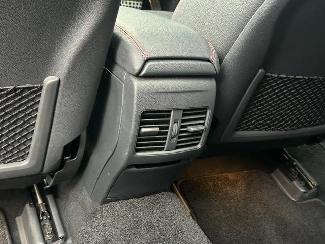 CLAクラス シューティングブレーク CLA180 シューティングブレーク AMGスタイル 後期型 AMGプレミアムPKG パノラミックSR 半革 Sヒーター M付PWシート PWテールゲート RSP ACC LKA BSA Bカメラ アンビエントライト ナビ TV BT ETC ドラレコ(15枚目)