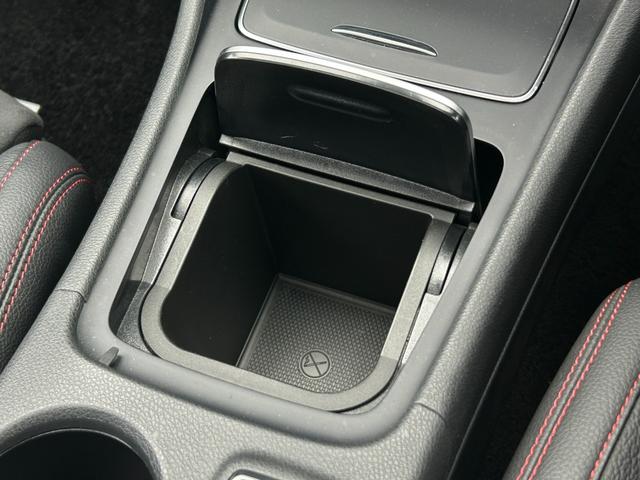 CLAクラス シューティングブレーク CLA180 シューティングブレーク AMGスタイル 後期型 AMGプレミアムPKG パノラミックSR 半革 Sヒーター M付PWシート PWテールゲート RSP ACC LKA BSA Bカメラ アンビエントライト ナビ TV BT ETC ドラレコ(42枚目)