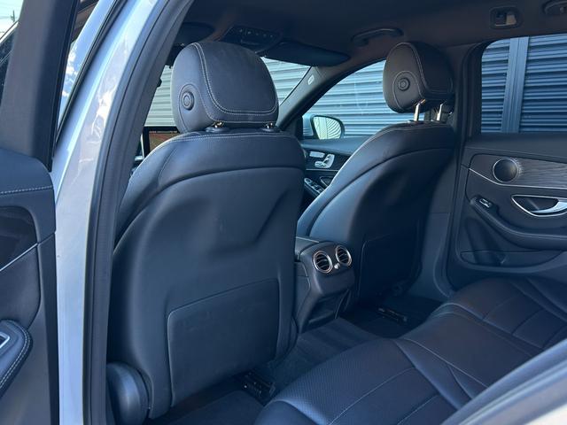 Cクラスステーションワゴン C180 ステーションワゴン スポーツ ワンオーナー RSP ACC LKA BSA Bカメラ パークトロニック HUD 黒革 Sヒーター PWシート PWテールゲート ナビ TV BT USB DVD LEDヘッドライト ETC 禁煙車(13枚目)