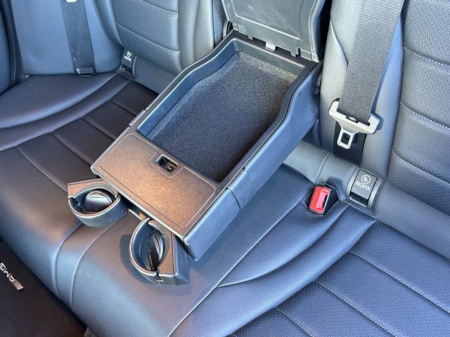 Cクラスステーションワゴン C180 ステーションワゴン スポーツ ワンオーナー RSP ACC LKA BSA Bカメラ パークトロニック HUD 黒革 Sヒーター PWシート PWテールゲート ナビ TV BT USB DVD LEDヘッドライト ETC 禁煙車(16枚目)