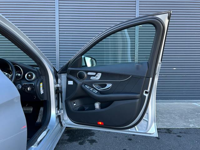 Cクラスステーションワゴン C180 ステーションワゴン スポーツ ワンオーナー RSP ACC LKA BSA Bカメラ パークトロニック HUD 黒革 Sヒーター PWシート PWテールゲート ナビ TV BT USB DVD LEDヘッドライト ETC 禁煙車(19枚目)