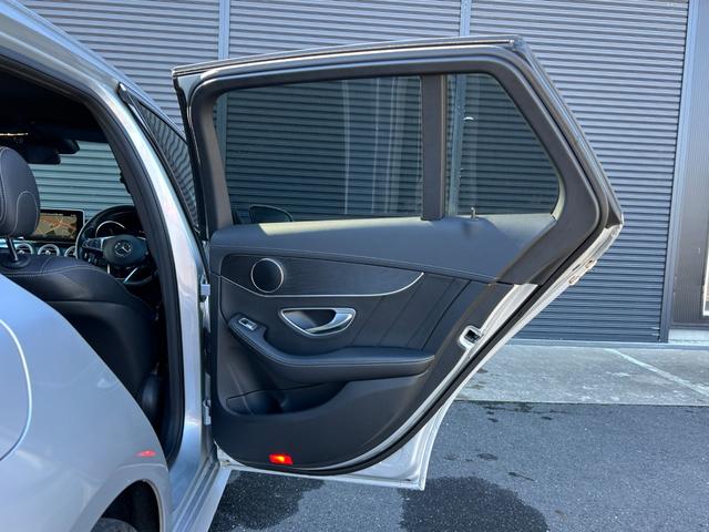 Cクラスステーションワゴン C180 ステーションワゴン スポーツ ワンオーナー RSP ACC LKA BSA Bカメラ パークトロニック HUD 黒革 Sヒーター PWシート PWテールゲート ナビ TV BT USB DVD LEDヘッドライト ETC 禁煙車(20枚目)