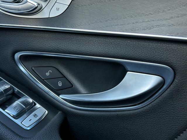 Cクラスステーションワゴン C180 ステーションワゴン スポーツ ワンオーナー RSP ACC LKA BSA Bカメラ パークトロニック HUD 黒革 Sヒーター PWシート PWテールゲート ナビ TV BT USB DVD LEDヘッドライト ETC 禁煙車(25枚目)