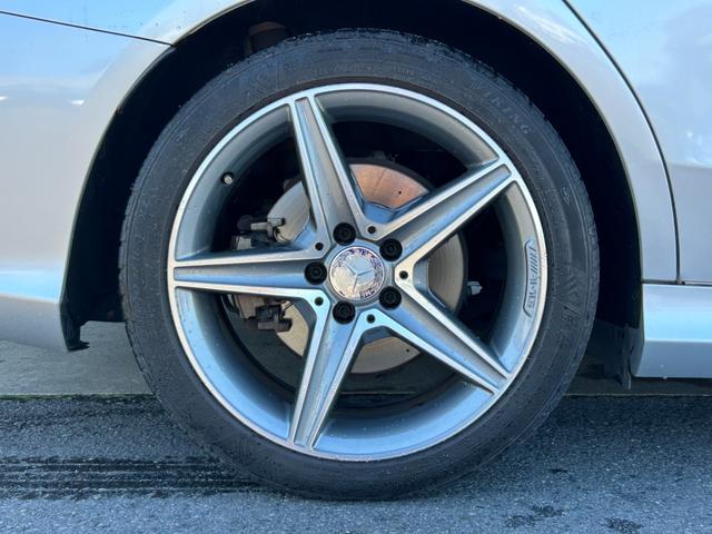 Cクラスステーションワゴン C180 ステーションワゴン スポーツ ワンオーナー RSP ACC LKA BSA Bカメラ パークトロニック HUD 黒革 Sヒーター PWシート PWテールゲート ナビ TV BT USB DVD LEDヘッドライト ETC 禁煙車(64枚目)