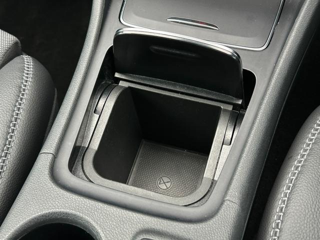 GLAクラス GLA180 後期型 RSP 衝突軽減B ACC LKA BSM ナビ TV Bカメラ BT USB 半革 シートヒーター パドルシフト ETC パドルシフト 電動リアゲート LED 純正17inAW ドラレコ(39枚目)