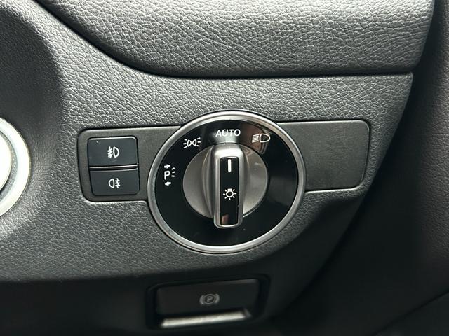 GLAクラス GLA180 後期型 RSP 衝突軽減B ACC LKA BSM ナビ TV Bカメラ BT USB 半革 シートヒーター パドルシフト ETC パドルシフト 電動リアゲート LED 純正17inAW ドラレコ(49枚目)