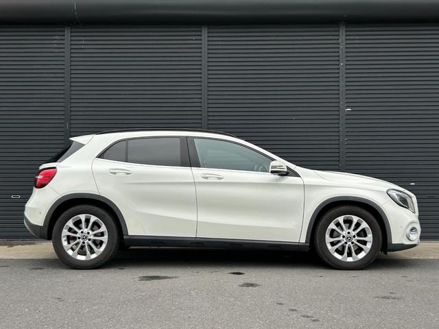 GLAクラス GLA180 後期型 RSP 衝突軽減B ACC LKA BSM ナビ TV Bカメラ BT USB 半革 シートヒーター パドルシフト ETC パドルシフト 電動リアゲート LED 純正17inAW ドラレコ(58枚目)