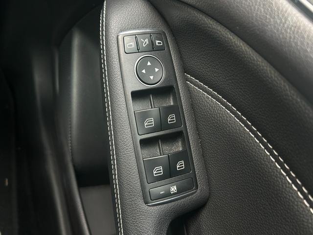 Ｂクラス Ｂ１８０　後期型　ワンオーナー　ベーシックＰＫＧ　ＲＳＰ　ＡＣＣ　ＬＫＡ　ＢＳＡ　Ｂカメラ　パークトロニック　半革　シートヒーター　ＰＷシート　キーレスゴー　ＬＥＤ　ナビ　ＴＶ　ＣａｒＰｌａｙ　ＤＶＤ　ＥＴＣ（24枚目）