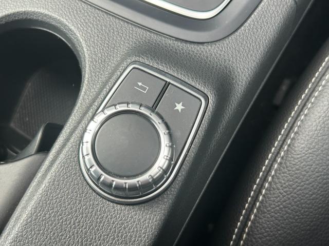 Ｂクラス Ｂ１８０　後期型　ワンオーナー　ベーシックＰＫＧ　ＲＳＰ　ＡＣＣ　ＬＫＡ　ＢＳＡ　Ｂカメラ　パークトロニック　半革　シートヒーター　ＰＷシート　キーレスゴー　ＬＥＤ　ナビ　ＴＶ　ＣａｒＰｌａｙ　ＤＶＤ　ＥＴＣ（40枚目）