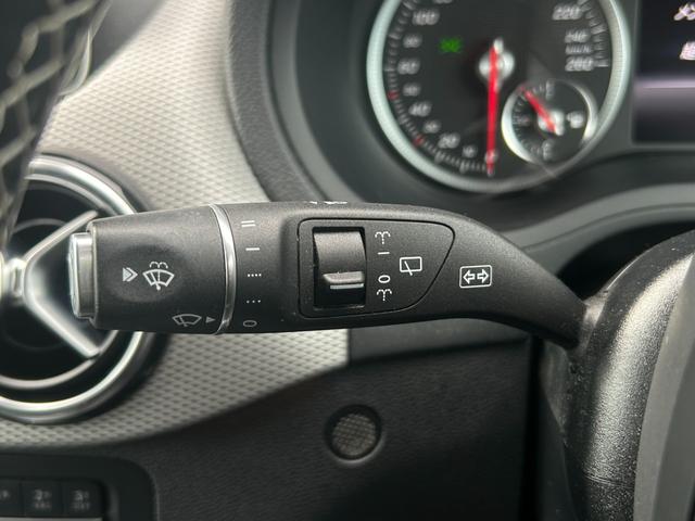 Ｂクラス Ｂ１８０　後期型　ワンオーナー　ベーシックＰＫＧ　ＲＳＰ　ＡＣＣ　ＬＫＡ　ＢＳＡ　Ｂカメラ　パークトロニック　半革　シートヒーター　ＰＷシート　キーレスゴー　ＬＥＤ　ナビ　ＴＶ　ＣａｒＰｌａｙ　ＤＶＤ　ＥＴＣ（46枚目）