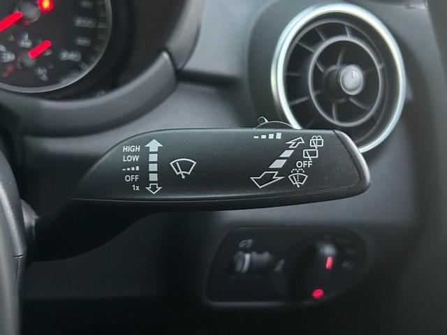 A1スポーツバック 1.0TFSI 後期型 ナビキセノンPKG ナビ 12セグ BT DVD CD アドバンストキー パーキングエイド キセノンヘッドライト オートライト オートエアコン ETC ドラレコ 純正15インチAW 禁煙車(45枚目)