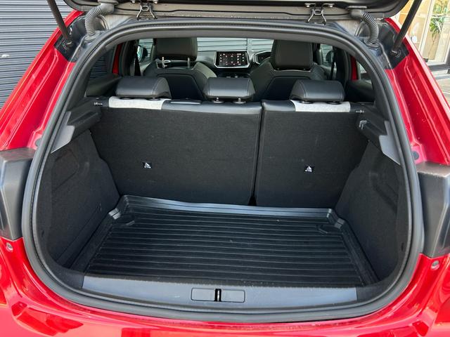 208 GTライン パノラミックガラスルーフ 衝突軽減B ACC LKA BSM Bカメラ パークディスタンス 半革 ディスプレイOD CarPlay BT USB LEDヘッドライト オートハイビーム ETC ドラレコ(16枚目)