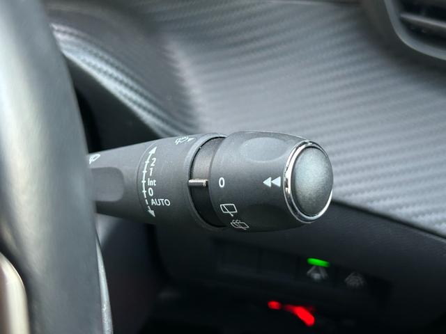 208 GTライン パノラミックガラスルーフ 衝突軽減B ACC LKA BSM Bカメラ パークディスタンス 半革 ディスプレイOD CarPlay BT USB LEDヘッドライト オートハイビーム ETC ドラレコ(42枚目)