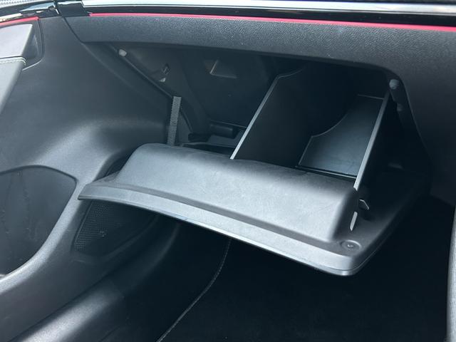 208 GTライン パノラミックガラスルーフ 衝突軽減B ACC LKA BSM Bカメラ パークディスタンス 半革 ディスプレイOD CarPlay BT USB LEDヘッドライト オートハイビーム ETC ドラレコ(45枚目)