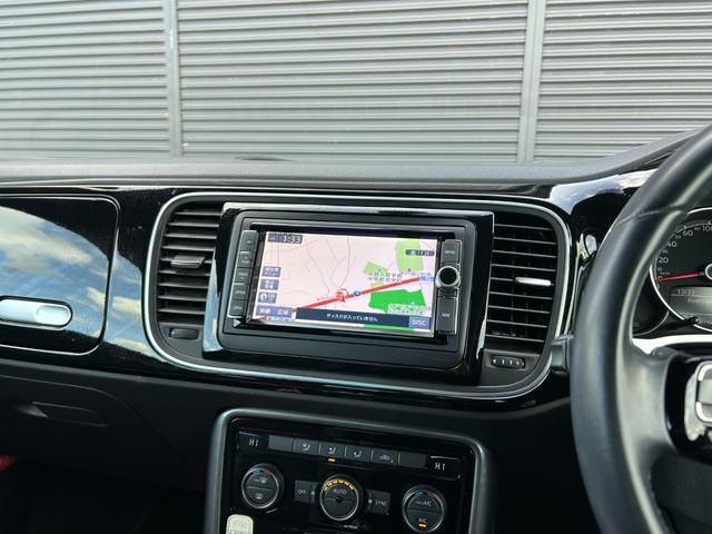 ザ・ビートル デザイン　後期型　純正ナビ　１２セグ　ＢＴ　ＤＶＤ　ＣＤ　バックカメラ　スマートエントリードライブ　ブラインドスポットモニター　クルーズコントロール　トランクスポイラー　パドルシフト　キセノン　禁煙車（20枚目）