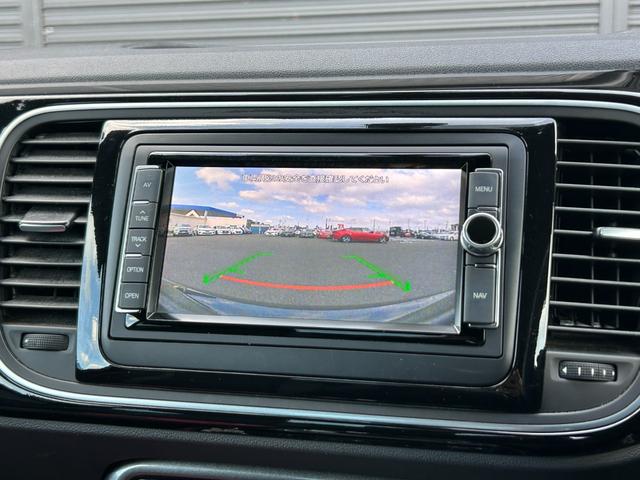 ザ・ビートル デザイン　後期型　純正ナビ　１２セグ　ＢＴ　ＤＶＤ　ＣＤ　バックカメラ　スマートエントリードライブ　ブラインドスポットモニター　クルーズコントロール　トランクスポイラー　パドルシフト　キセノン　禁煙車（22枚目）