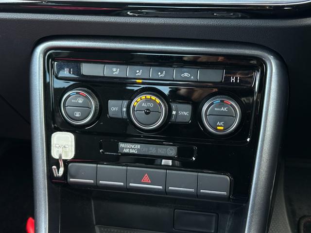 ザ・ビートル デザイン　後期型　純正ナビ　１２セグ　ＢＴ　ＤＶＤ　ＣＤ　バックカメラ　スマートエントリードライブ　ブラインドスポットモニター　クルーズコントロール　トランクスポイラー　パドルシフト　キセノン　禁煙車（32枚目）