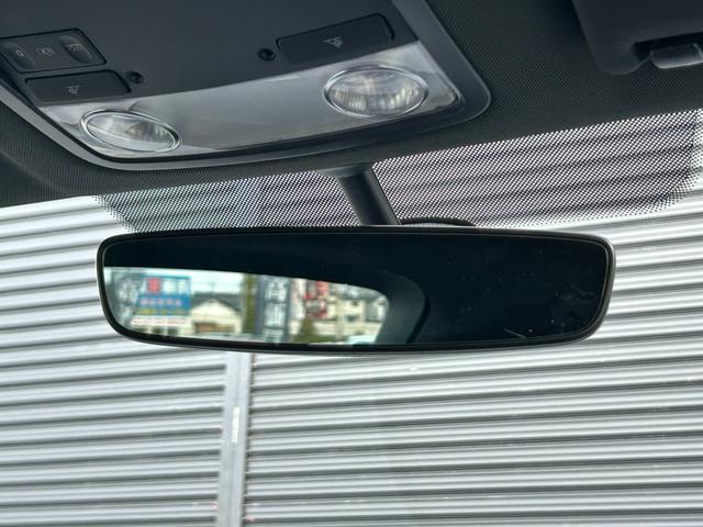 ザ・ビートル デザイン　後期型　純正ナビ　１２セグ　ＢＴ　ＤＶＤ　ＣＤ　バックカメラ　スマートエントリードライブ　ブラインドスポットモニター　クルーズコントロール　トランクスポイラー　パドルシフト　キセノン　禁煙車（49枚目）