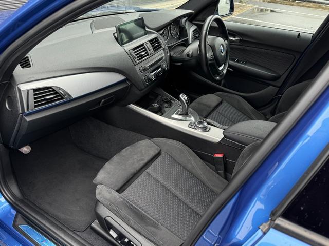 １シリーズ Ｍ１３５ｉ　純正ナビ　ＢＴ　ＵＳＢ　ＤＶＤ　ＣＤ　バックカメラ　ＰＤＣ　コンフォートアクセス　ＬＥＤヘッドライト　オートライト　パワーシート　純正１８インチアルミホイール　ＥＴＣ２．０　オートエアコン　禁煙車（11枚目）