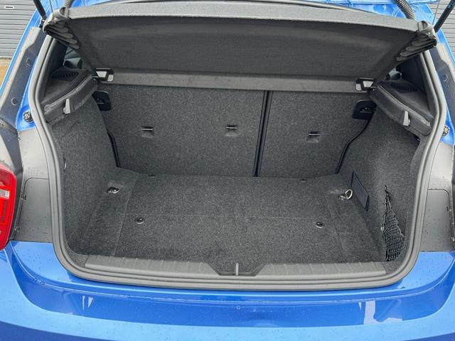 １シリーズ Ｍ１３５ｉ　純正ナビ　ＢＴ　ＵＳＢ　ＤＶＤ　ＣＤ　バックカメラ　ＰＤＣ　コンフォートアクセス　ＬＥＤヘッドライト　オートライト　パワーシート　純正１８インチアルミホイール　ＥＴＣ２．０　オートエアコン　禁煙車（15枚目）