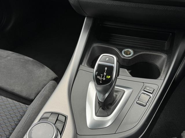 １シリーズ Ｍ１３５ｉ　純正ナビ　ＢＴ　ＵＳＢ　ＤＶＤ　ＣＤ　バックカメラ　ＰＤＣ　コンフォートアクセス　ＬＥＤヘッドライト　オートライト　パワーシート　純正１８インチアルミホイール　ＥＴＣ２．０　オートエアコン　禁煙車（35枚目）