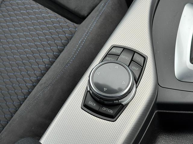 １シリーズ Ｍ１３５ｉ　純正ナビ　ＢＴ　ＵＳＢ　ＤＶＤ　ＣＤ　バックカメラ　ＰＤＣ　コンフォートアクセス　ＬＥＤヘッドライト　オートライト　パワーシート　純正１８インチアルミホイール　ＥＴＣ２．０　オートエアコン　禁煙車（37枚目）