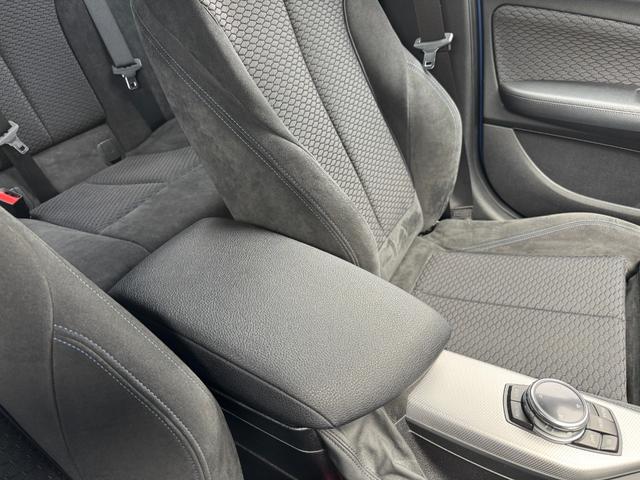 １シリーズ Ｍ１３５ｉ　純正ナビ　ＢＴ　ＵＳＢ　ＤＶＤ　ＣＤ　バックカメラ　ＰＤＣ　コンフォートアクセス　ＬＥＤヘッドライト　オートライト　パワーシート　純正１８インチアルミホイール　ＥＴＣ２．０　オートエアコン　禁煙車（39枚目）