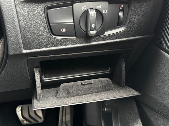 １シリーズ Ｍ１３５ｉ　純正ナビ　ＢＴ　ＵＳＢ　ＤＶＤ　ＣＤ　バックカメラ　ＰＤＣ　コンフォートアクセス　ＬＥＤヘッドライト　オートライト　パワーシート　純正１８インチアルミホイール　ＥＴＣ２．０　オートエアコン　禁煙車（46枚目）