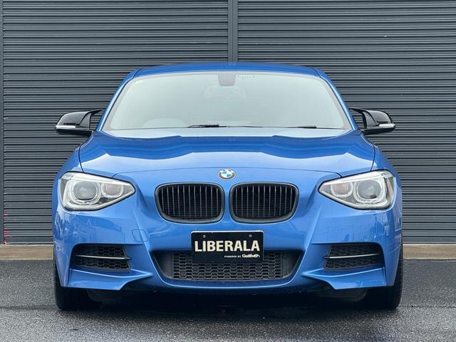 １シリーズ Ｍ１３５ｉ　純正ナビ　ＢＴ　ＵＳＢ　ＤＶＤ　ＣＤ　バックカメラ　ＰＤＣ　コンフォートアクセス　ＬＥＤヘッドライト　オートライト　パワーシート　純正１８インチアルミホイール　ＥＴＣ２．０　オートエアコン　禁煙車（51枚目）