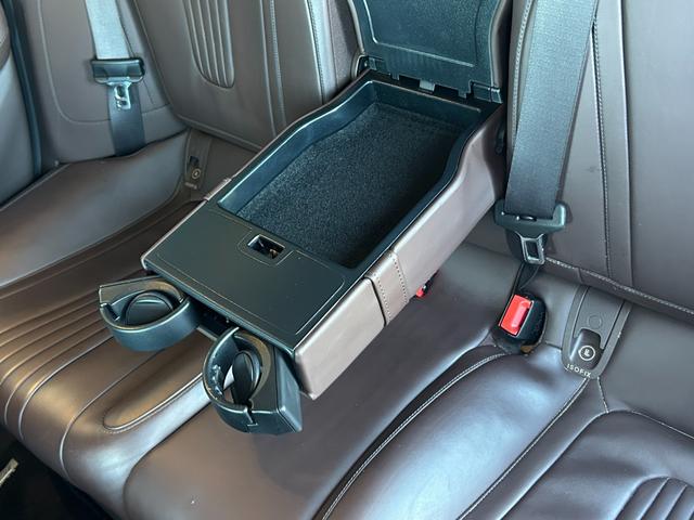 ＣＬＳクラス ＣＬＳ２２０ｄ　スポーツ　エクスクルーシブパッケージ　サンルーフ　ＨＵＤ　Ｂｕｒｍｅｓｔｅｒ　茶革　Ｓヒーター　ベンチレーション　Ｍ付ＰＷシート　ＰＷトランク　エアバランスＰＫＧ　３６０度カメラ　マルチＬＥＤ　ナビ　ＴＶ　ＣａｒＰｌａｙ　アンビエントＬ（16枚目）