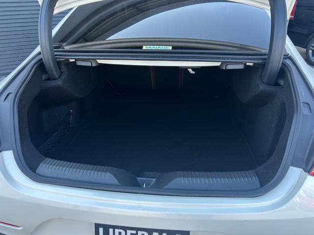 ＣＬＳクラス ＣＬＳ２２０ｄ　スポーツ　エクスクルーシブパッケージ　サンルーフ　ＨＵＤ　Ｂｕｒｍｅｓｔｅｒ　茶革　Ｓヒーター　ベンチレーション　Ｍ付ＰＷシート　ＰＷトランク　エアバランスＰＫＧ　３６０度カメラ　マルチＬＥＤ　ナビ　ＴＶ　ＣａｒＰｌａｙ　アンビエントＬ（18枚目）