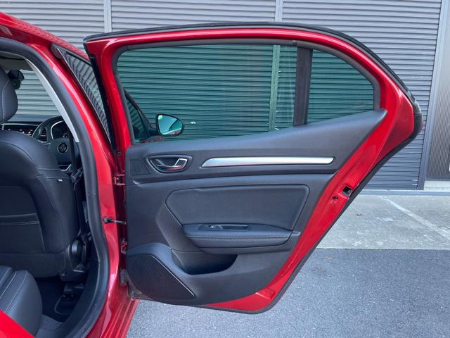 【五感で較べる】のコンセプトのもと、展示車両の試乗も可能でございます。お気軽にコートディネーターにお尋ね下さいませ。