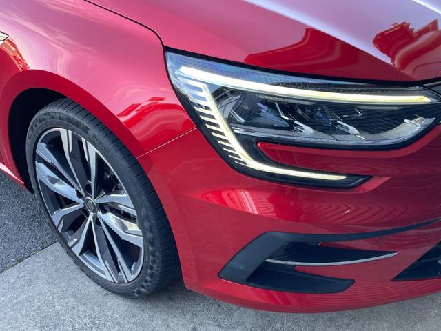 ＬＩＢＥＲＡＬＡ店舗は全て、株式会社ＩＤＯＭ　直営店でございます。地域に密着した在庫展示を行なっております。その店舗でしか展示されないお車もございますので、お客様にとってお気に入りの店舗が見つかるかも