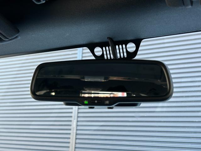 ジープ・ラングラーアンリミテッド スポーツ SDナビ 12セグ BT DVD CD サイド/バックカメラ 白黒レザー調シートカバー LEDヘッドライト クルーズコントロール ETC 純正17インチアルミホイール フロアマット 禁煙車(50枚目)