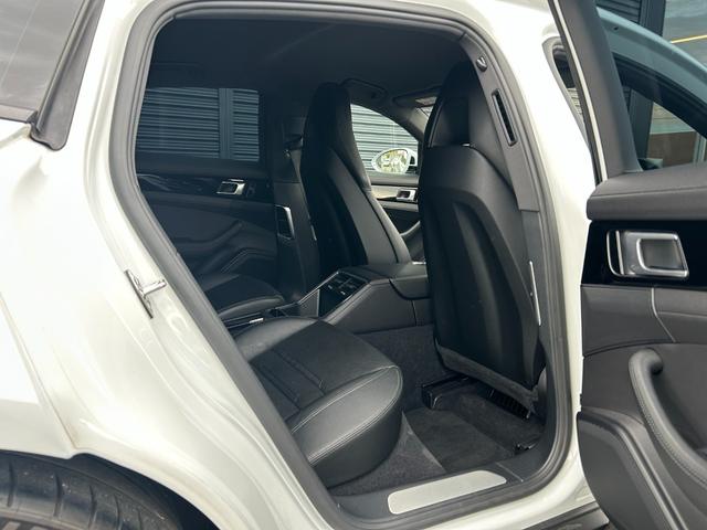 �w�^���E���ꓙ���Ȃ��A���ꂢ�ȏ�Ԃ�ۂ��Ă��܂��I�������������Ƃ����X�y�[�X������̂ŏ\���ɉ��K�ȃh���C�u�����҂ł��܂���