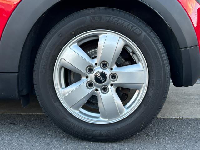 MINI ヴィクトリア 中期 インテリジェントSFT 純正ナビ バックカメラ LED ETC BT USB ミュージックサーバー MTモード切替 純正15インチAW オートライト 電動格納ミラー アイドリングストップ 禁煙車(57枚目)