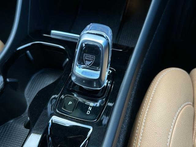 ＸＣ４０ Ｂ４　ＡＷＤ　インスクリプション　サンルーフ　ｈａｒｍａｎ／ｋａｒｄｏｎ　茶革　Ｓヒーター　ＰＷシート　ＰＷテールゲート　ナビ　ＴＶ　ＣａｒＰｌａｙ　３６０度カメラ　ＡＣＣ　自動駐車　純正１９インチＡＷ　ＬＥＤ　オートハイビーム（42枚目）