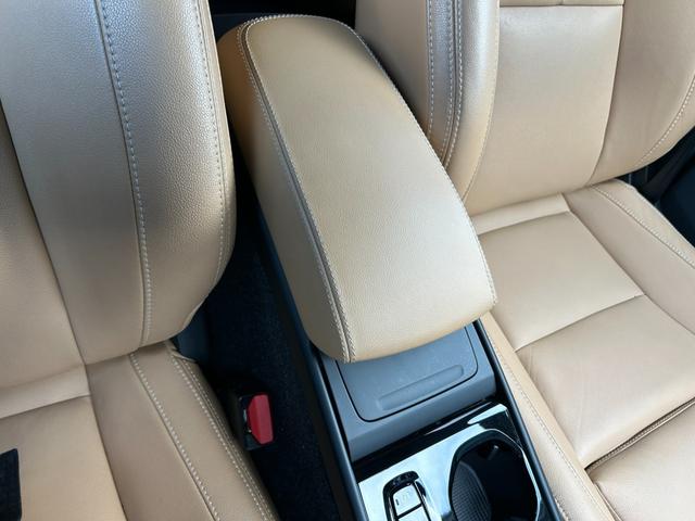 ＸＣ４０ Ｂ４　ＡＷＤ　インスクリプション　サンルーフ　ｈａｒｍａｎ／ｋａｒｄｏｎ　茶革　Ｓヒーター　ＰＷシート　ＰＷテールゲート　ナビ　ＴＶ　ＣａｒＰｌａｙ　３６０度カメラ　ＡＣＣ　自動駐車　純正１９インチＡＷ　ＬＥＤ　オートハイビーム（45枚目）