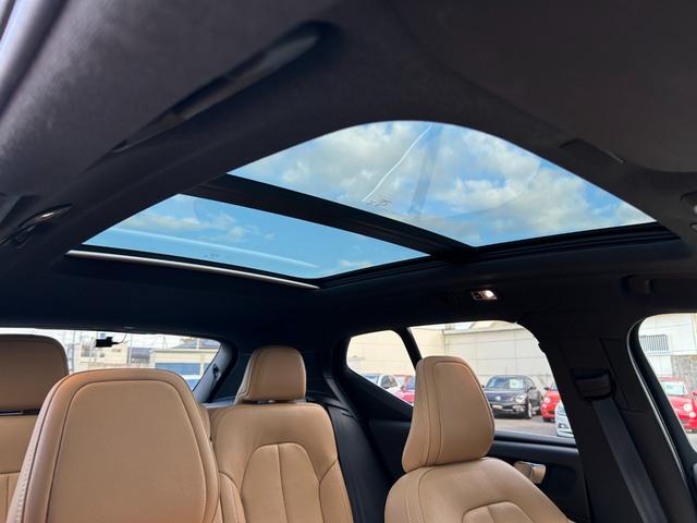 ＸＣ４０ Ｂ４　ＡＷＤ　インスクリプション　サンルーフ　ｈａｒｍａｎ／ｋａｒｄｏｎ　茶革　Ｓヒーター　ＰＷシート　ＰＷテールゲート　ナビ　ＴＶ　ＣａｒＰｌａｙ　３６０度カメラ　ＡＣＣ　自動駐車　純正１９インチＡＷ　ＬＥＤ　オートハイビーム（58枚目）