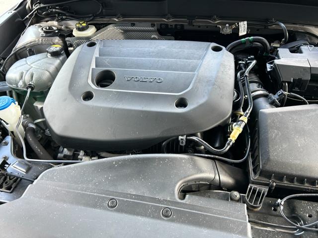 ＸＣ４０ Ｂ４　ＡＷＤ　インスクリプション　サンルーフ　ｈａｒｍａｎ／ｋａｒｄｏｎ　茶革　Ｓヒーター　ＰＷシート　ＰＷテールゲート　ナビ　ＴＶ　ＣａｒＰｌａｙ　３６０度カメラ　ＡＣＣ　自動駐車　純正１９インチＡＷ　ＬＥＤ　オートハイビーム（77枚目）