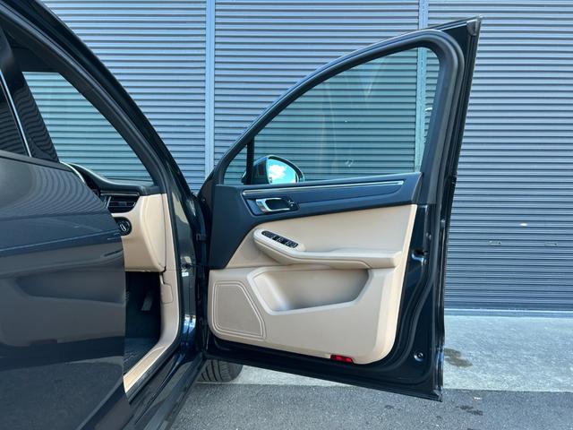 マカン マカン 後期型 ワンオーナー 360度カメラ 衝突軽減B ACC LKA BSM ベージュ革 Sヒーター PWシート PWテールゲート 純正ナビ BT USB ポルシェコネクト LED ETC 前後ドラレコ(20枚目)