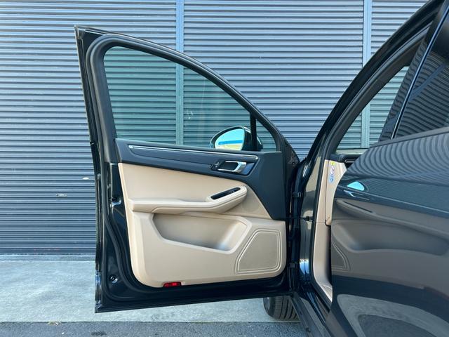 マカン マカン 後期型 ワンオーナー 360度カメラ 衝突軽減B ACC LKA BSM ベージュ革 Sヒーター PWシート PWテールゲート 純正ナビ BT USB ポルシェコネクト LED ETC 前後ドラレコ(22枚目)