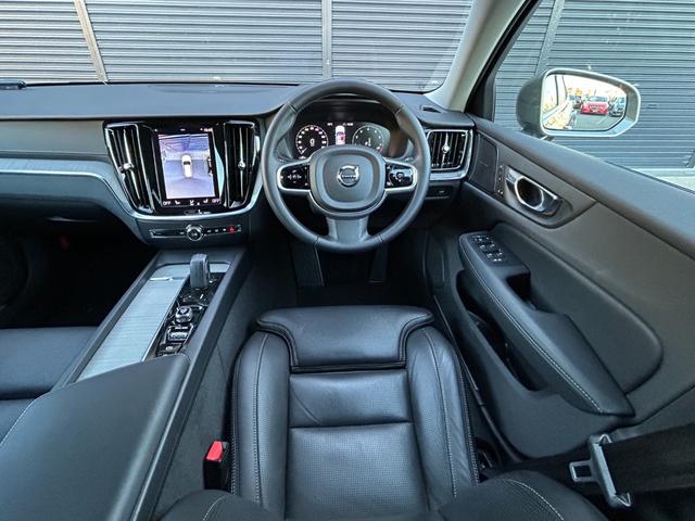 Ｖ６０ クロスカントリー　Ｂ５　ＡＷＤ　プロ　ワンオーナー　ｈａｒｍａｎ／ｋａｒｄｏｎ　ＨＵＤ　黒革　Ｓヒーター　ベンチレーション　ＰＷシート　ＰＷテールゲート　インテリセーフ　ＡＣＣ　ＬＫＡ　ＢＬＩＳ　３６０度カメラ　ナビ　ＴＶ　ＣａｒＰｌａｙ（5枚目）