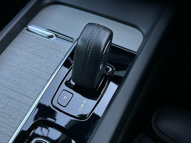 Ｖ６０ クロスカントリー　Ｂ５　ＡＷＤ　プロ　ワンオーナー　ｈａｒｍａｎ／ｋａｒｄｏｎ　ＨＵＤ　黒革　Ｓヒーター　ベンチレーション　ＰＷシート　ＰＷテールゲート　インテリセーフ　ＡＣＣ　ＬＫＡ　ＢＬＩＳ　３６０度カメラ　ナビ　ＴＶ　ＣａｒＰｌａｙ（44枚目）