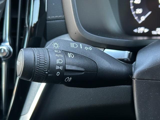Ｖ６０ クロスカントリー　Ｂ５　ＡＷＤ　プロ　ワンオーナー　ｈａｒｍａｎ／ｋａｒｄｏｎ　ＨＵＤ　黒革　Ｓヒーター　ベンチレーション　ＰＷシート　ＰＷテールゲート　インテリセーフ　ＡＣＣ　ＬＫＡ　ＢＬＩＳ　３６０度カメラ　ナビ　ＴＶ　ＣａｒＰｌａｙ（52枚目）