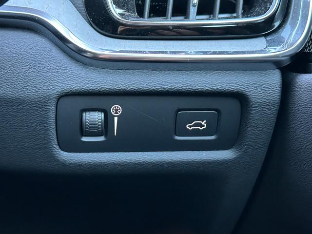 Ｖ６０ クロスカントリー　Ｂ５　ＡＷＤ　プロ　ワンオーナー　ｈａｒｍａｎ／ｋａｒｄｏｎ　ＨＵＤ　黒革　Ｓヒーター　ベンチレーション　ＰＷシート　ＰＷテールゲート　インテリセーフ　ＡＣＣ　ＬＫＡ　ＢＬＩＳ　３６０度カメラ　ナビ　ＴＶ　ＣａｒＰｌａｙ（54枚目）