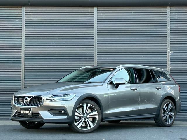 Ｖ６０ クロスカントリー　Ｂ５　ＡＷＤ　プロ　ワンオーナー　ｈａｒｍａｎ／ｋａｒｄｏｎ　ＨＵＤ　黒革　Ｓヒーター　ベンチレーション　ＰＷシート　ＰＷテールゲート　インテリセーフ　ＡＣＣ　ＬＫＡ　ＢＬＩＳ　３６０度カメラ　ナビ　ＴＶ　ＣａｒＰｌａｙ（61枚目）