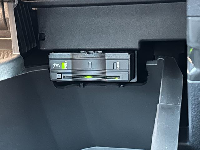 ＧＬＢ ＧＬＢ２００ｄ　パノラマＳＲ　３６０度カメラ　ＲＳＰ　ＡＣＣ　ＬＫＡ　ＢＳＡ　ナビ　ＴＶ　ＣａｒＰｌａｙ　ＢＴ　ＵＳＢ　半革　シートヒーター　パワーシート　ＰＷテールゲート　自動駐車　パドルシフト　マルチビームＬＥＤ（57枚目）