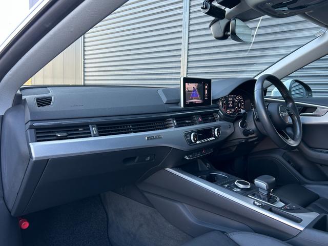 Ａ５スポーツバック ２．０ＴＦＳＩクワトロ　スポーツ　ラグジュアリーＰＫＧ　黒革　シートヒーター　ＰＷシート　マトリクスＬＥＤ　バーチャルＣＰ　ＰＷトランク　アウディプレセンス　ＡＣＣ　レーンアシスト　Ｂカメラ　パーキングエイド　ナビ　ＴＶ　ＢＴ　禁煙車（11枚目）